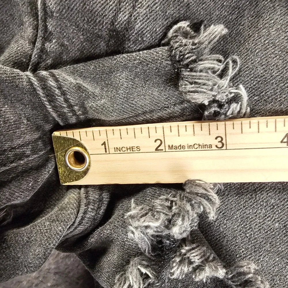 Hollister Ultra High-Rise Mom Short Black Frayed Denim 5 W27 Vintage Stretch
